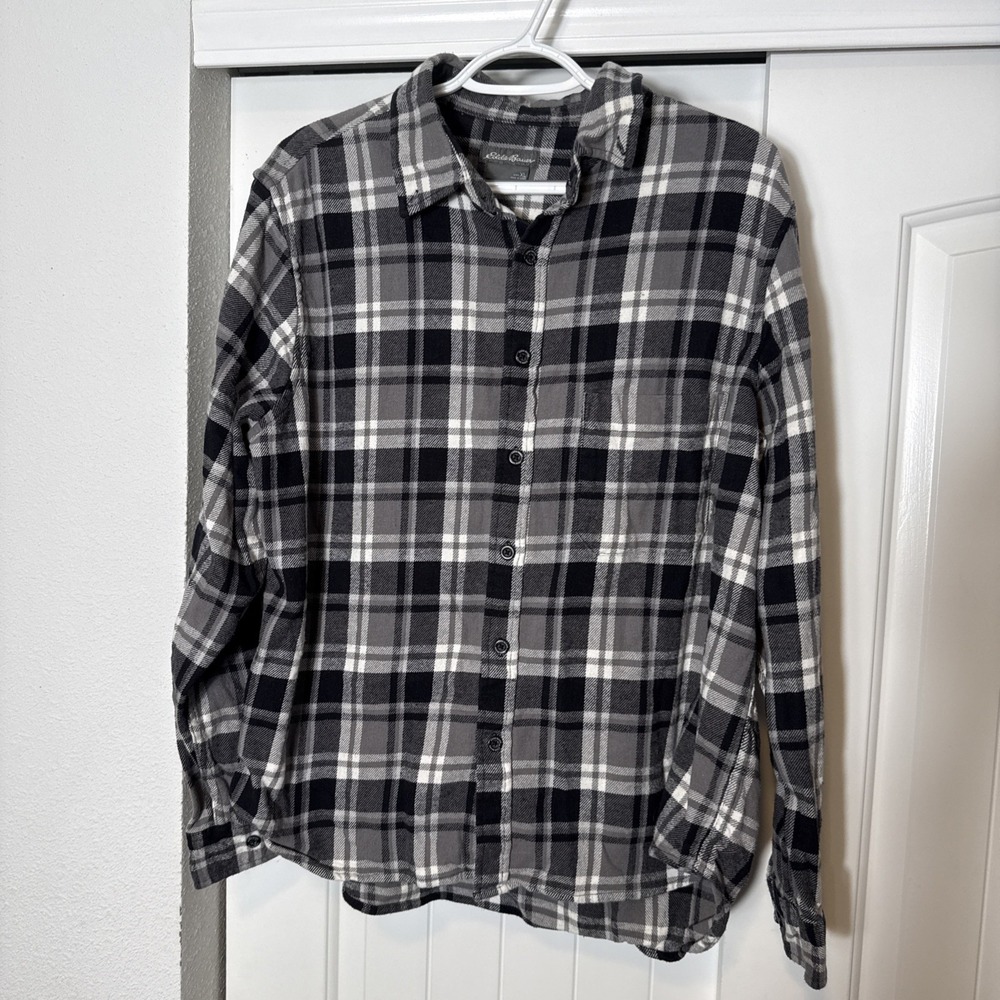 Eddie Bauer Women XL Button Up Lightweight Flannel Shirt Collar Long Cuff Sleeve